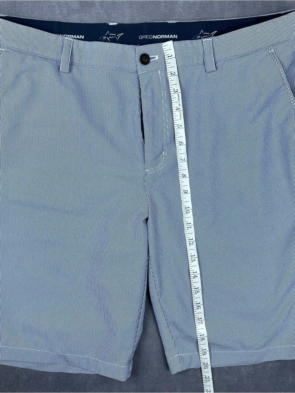 Greg Norman ML75 Microlux Striped Golf Shorts Blue White Size 36 TL109548